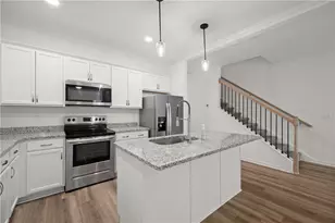 1536 Bluff Valley Cir, Gainesville, GA 30504 - Photo 6