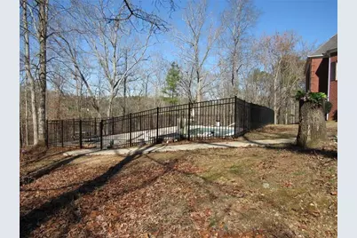 240 W Miles Road, Carrollton, GA 30116 - Photo 8