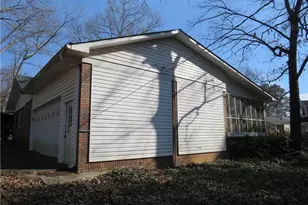 217 Cherokee Cir, Cedartown, GA 30125 - Photo 4