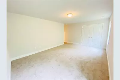 1095 North Village Drive, Decatur, GA 30032 - Photo 12