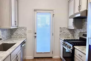 6243 Shoreview Cir, Flowery Branch, GA 30542 - Photo 8