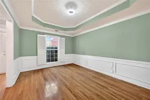 1932 Commons View Cir, Snellville, GA 30078 - Photo 4