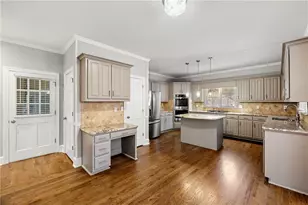 250 Shadow Ledge Ln, Roswell, GA 30076 - Photo 6