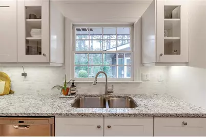 2731 Pioneer Court, Atlanta, GA 30341 - Photo 12