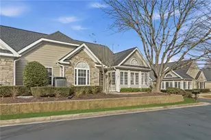 2603 Village Ln, Roswell, GA 30075 - Photo 2