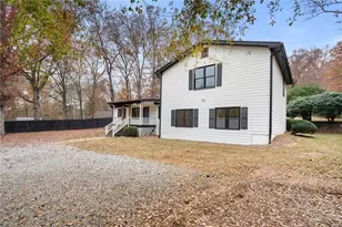3142 Chamblee Gap Rd, Cumming, GA 30040 - Photo 38