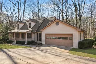 1940 Commonwealth Ct, Cumming, GA 30041 - Photo 2