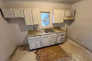 1386 Bluefield Dr SW, Atlanta, GA 30310 - Photo 4