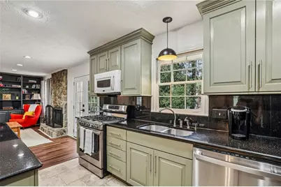 4641 Brunning Court, Dunwoody, GA 30338 - Photo 10