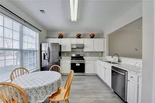 4061 Howell Park Rd, Duluth, GA 30096 - Photo 6