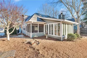 2340 Emerald Dr, Loganville, GA 30052 - Photo 8