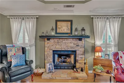 2340 Emerald Drive, Loganville, GA 30052 - Photo 14