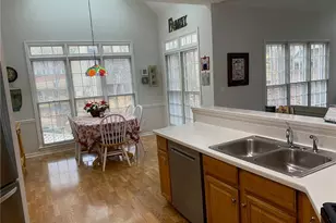 4007 Southbrook Ct NW, Kennesaw, GA 30152 - Photo 8