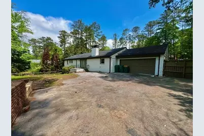 6910 Brandon Mill Road, Atlanta, GA 30328 - Photo 16