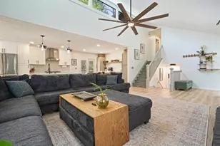 2677 Forest Way NE, Marietta, GA 30066 - Photo 4