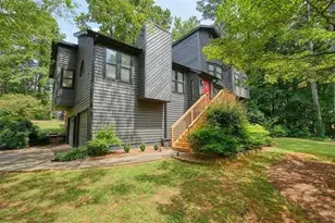 2677 Forest Way NE, Marietta, GA 30066 - Photo 4
