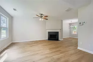 4030 Melanie Woods Dr, Atlanta, GA 30349 - Photo 4