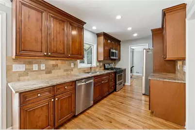 3675 Toxaway Court, Atlanta, GA 30341 - Photo 14