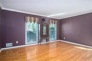 1627 Red Fox Run SW, Lilburn, GA 30047 - Photo 4