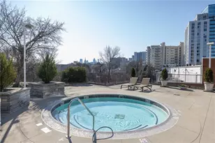 2277 Peachtree Rd NE, Atlanta, GA 30309 - Photo 18