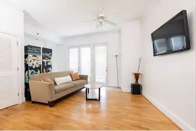 2277 Peachtree Road NE #401, Atlanta, GA 30309 - Photo 2