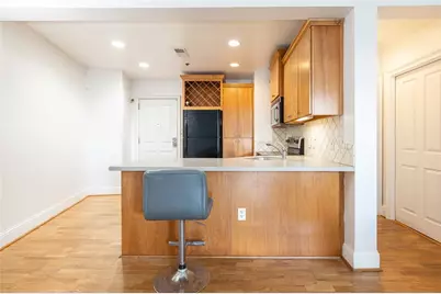 2277 Peachtree Road NE #401, Atlanta, GA 30309 - Photo 6