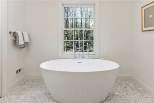 2914 Rockingham Dr, Atlanta, GA 30327 - Photo 32