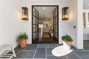 2914 Rockingham Dr, Atlanta, GA 30327 - Photo 4