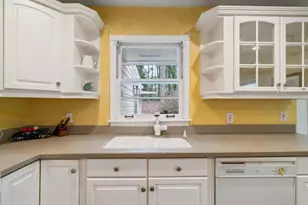 2368 Peeler Rd, Dunwoody, GA 30338 - Photo 16