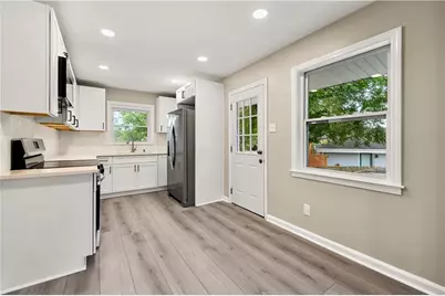 1024 Magnolia Drive SE, Smyrna, GA 30082 - Photo 8