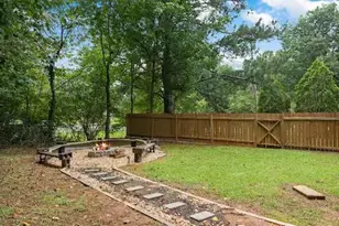 2062 Mulkey Rd SW, Marietta, GA 30008 - Photo 16