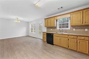 70 Clover Valley Dr, Covington, GA 30016 - Photo 10