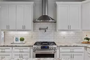 211 W Hill St, Decatur, GA 30030 - Photo 10