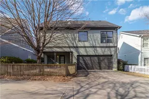 1529 Gilstrap Ln NW, Atlanta, GA 30318 - Photo 26