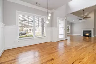 1529 Gilstrap Ln NW, Atlanta, GA 30318 - Photo 10