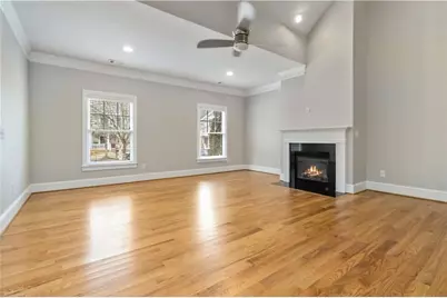 1529 Gilstrap Lane NW, Atlanta, GA 30318 - Photo 4