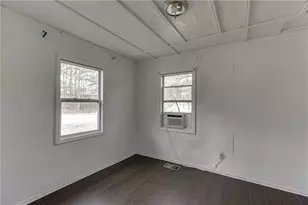 211 Stone Mountain St, Lawrenceville, GA 30046 - Photo 8