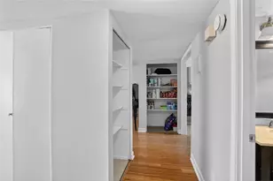 5662 Kingsport Dr, Atlanta, GA 30342 - Photo 14