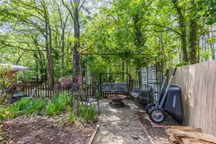 6376 S Skyline Dr, Douglasville, GA 30135 - Photo 32