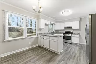 790 Pine Ridge Dr, Stone Mountain, GA 30087 - Photo 4