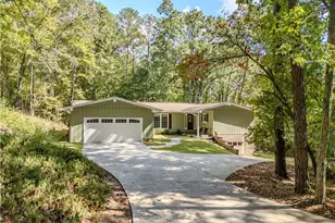 186 Fairview Dr, Rome, GA 30165 - Photo 2