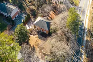 1751 E Bank Dr, Marietta, GA 30068 - Photo 46