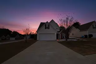 991 Wicker Pine Dr, Lawrenceville, GA 30043 - Photo 2