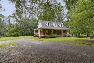 83 Russell Rd, Lawrenceville, GA 30043 - Photo 1