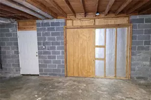 4078 Tanglewood Rd, Snellville, GA 30039 - Photo 18