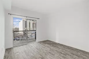 1074 Peachtree Walk NE, Atlanta, GA 30309 - Photo 4