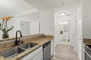 1074 Peachtree Walk NE, Atlanta, GA 30309 - Photo 6