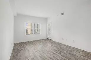 1074 Peachtree Walk NE, Atlanta, GA 30309 - Photo 10