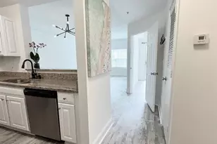1074 Peachtree Walk NE, Atlanta, GA 30309 - Photo 2