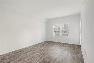 1074 Peachtree Walk NE, Atlanta, GA 30309 - Photo 12